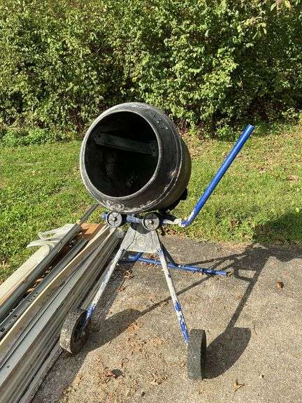 Kobalt Electric concrete mixer image