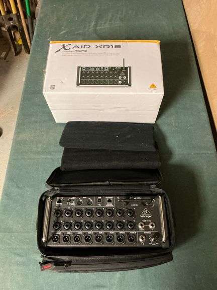 Xair XR18 Powered by Midas 18-channel 12-bus digital mixer image