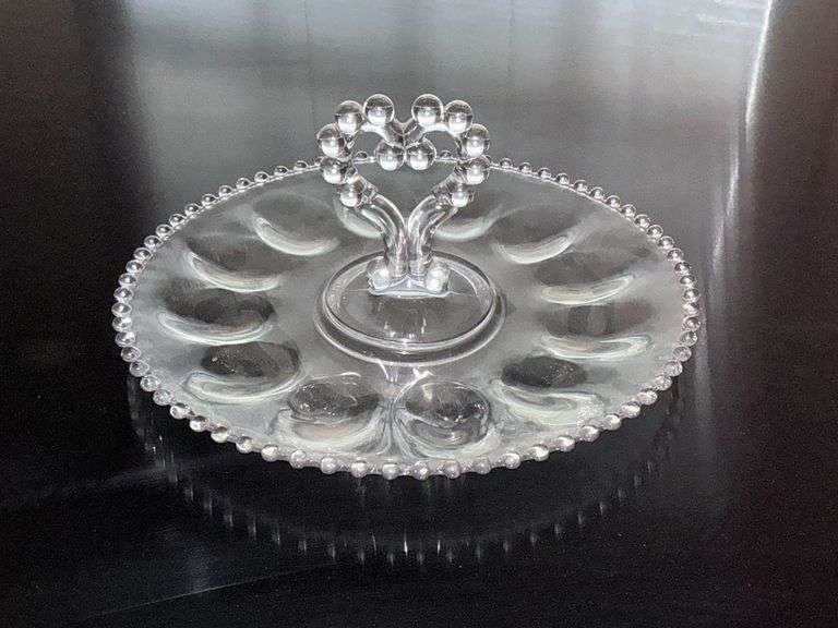 Candlewick egg plate with handle image