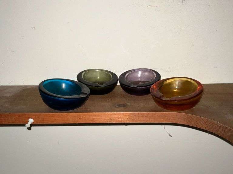 4 heavy colored glass ashtrays image