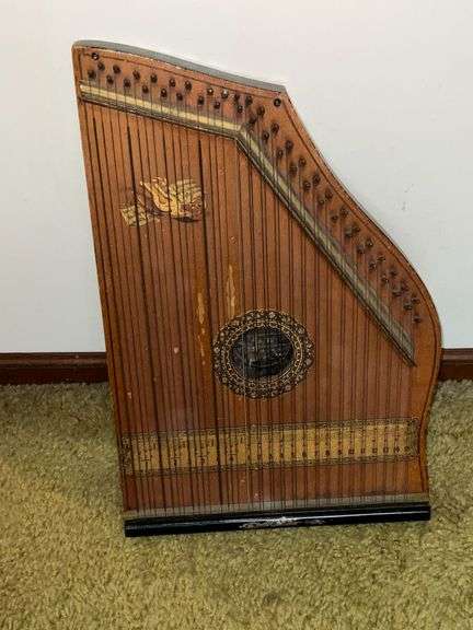 Vintage Mandolin Harp image