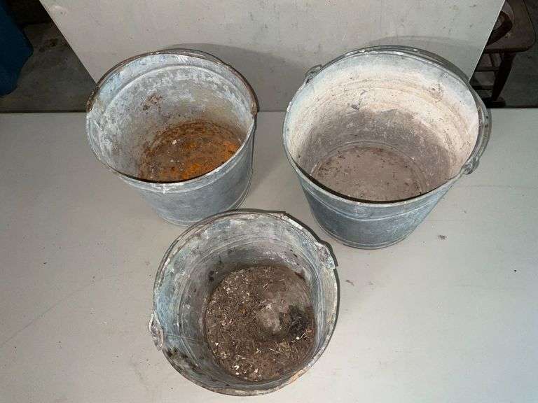 3 galvanized buckets image
