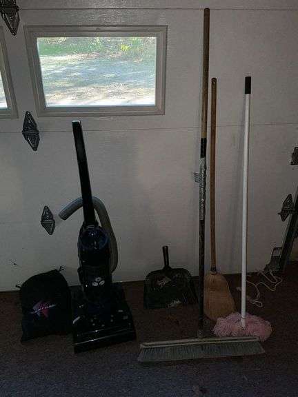 Cleaning tools image