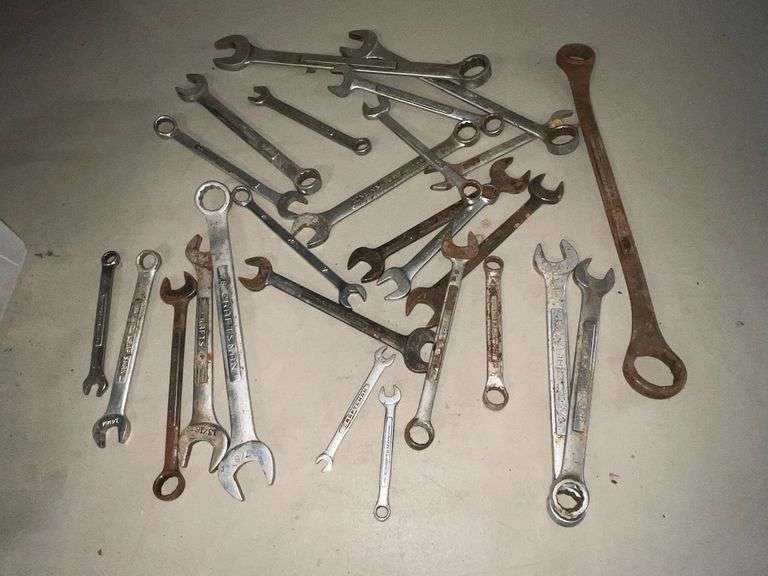 Craftsman combination, open end, box end wrenches image