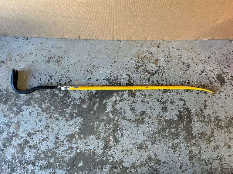 Stanley 42" pry bar. image