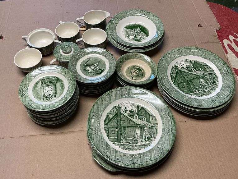 The Old Curiosity Shop green and white dishes image