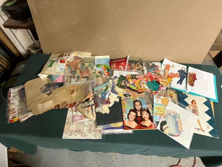 Paper Dolls, some vintage image