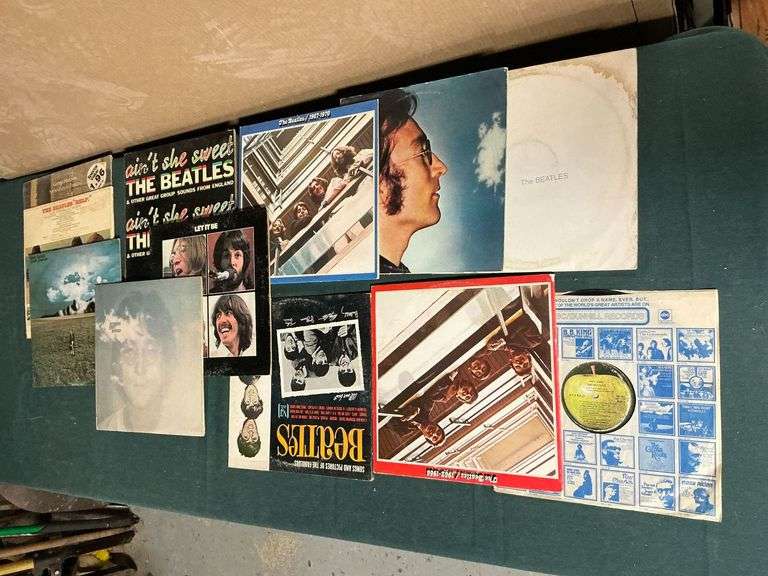 Vinyl record albums image