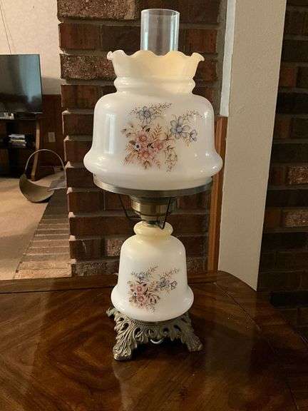 Hand decorated lamp image