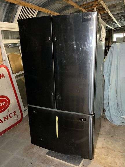 Samsung refrigerator, Model RF260BEAESG/AA02, 35 3/4" W x 70" T x 33 1/2" D image