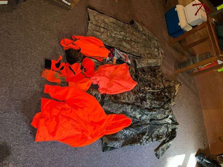 The Floater by Mustang large hunting coveralls image