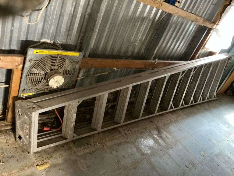 Werner aluminum 12' step ladder image