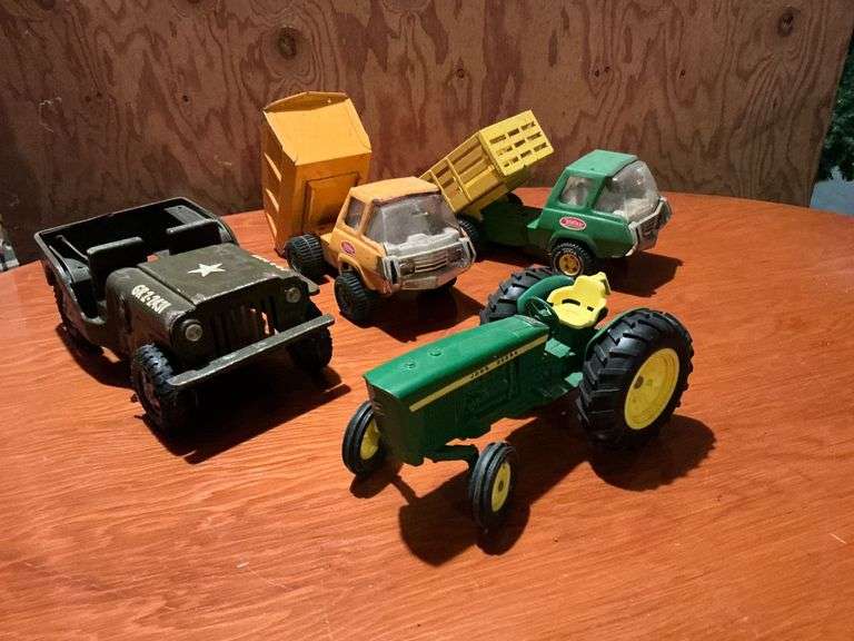 Tonka metal Jeep, Tonka orange dump truck, Tonka livestock truck, John Deere Die Cast tractor image