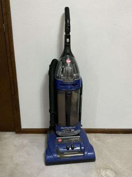 Hoover Self Propelled Wind Tunnel vacuum image