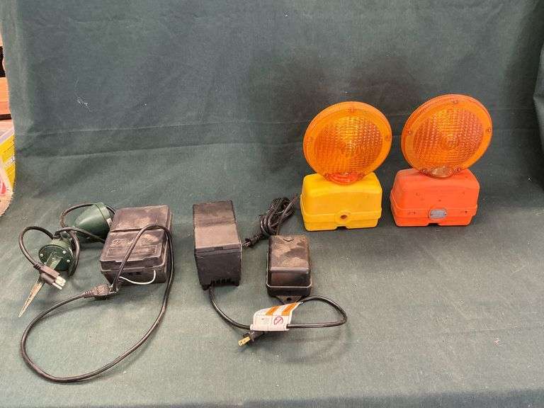 2 Amber-lens road warning flashers image