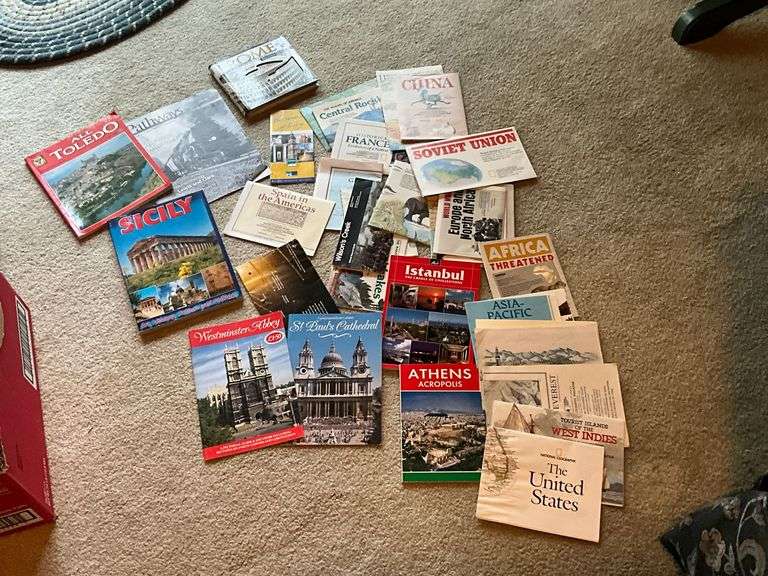 Travel books and maps image