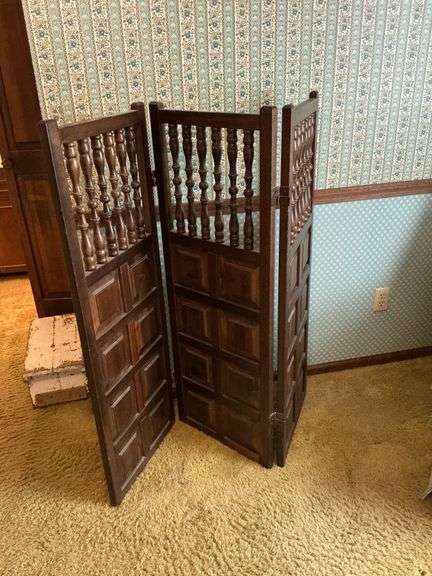 Tri-fold divider 48" T image