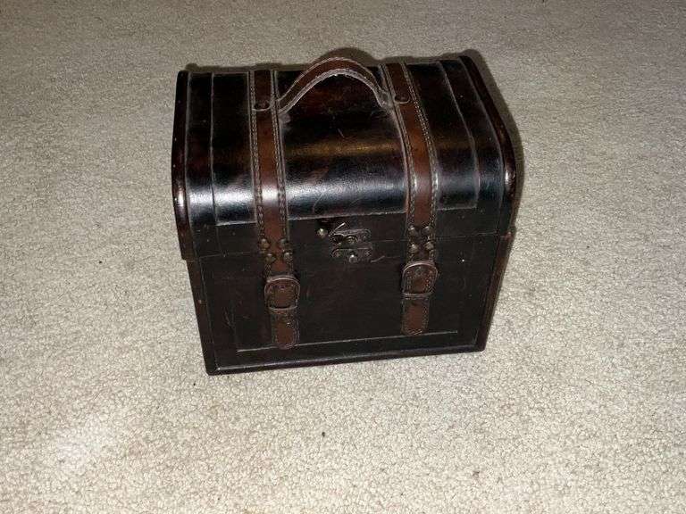 Storage chest, leather straps, 9" L x 7" x 8" T. image