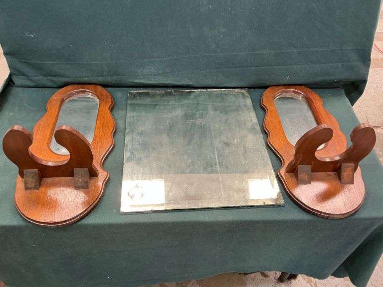 Antique beveled edge mirror, 18" x 20" image