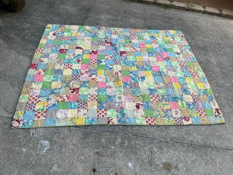 Tied comforter, vintage prints image