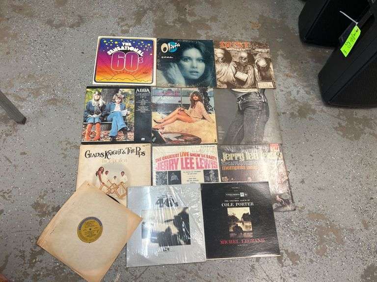 Vinyl record albums image