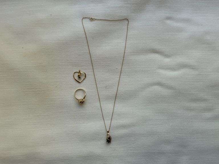14K heart pendant, 14K chain with pendant image
