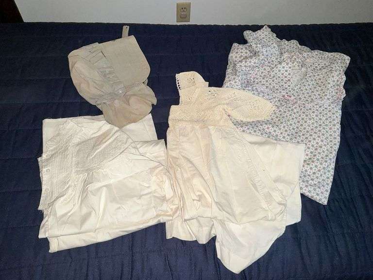 Vintage nightgowns and bonnet image