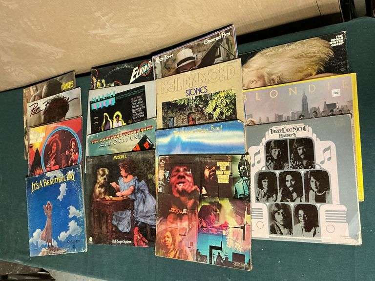 Vinyl record albums image