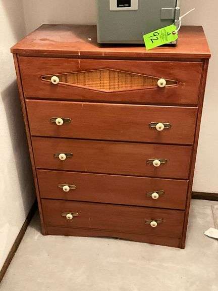 Vintage 5-drawer chest, needs knobs tightened, 30" W x  17" D x  40" T image