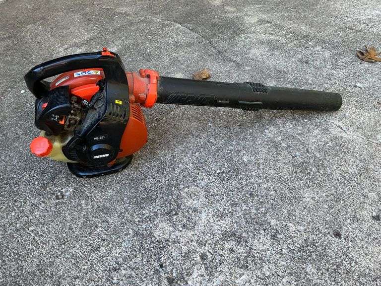 Echo 2 cycle gas blower image