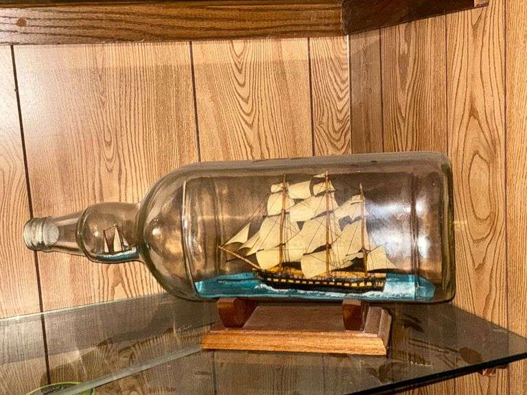 Ship in a bottle image