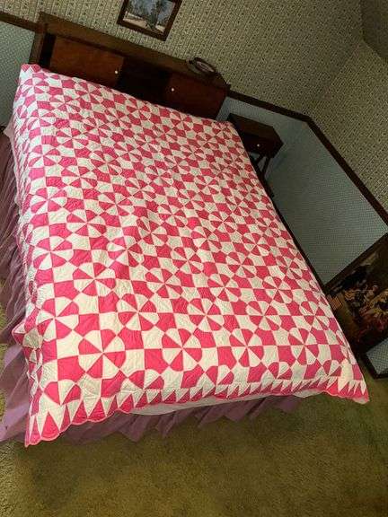 Patchwork quilt, hand stitched image