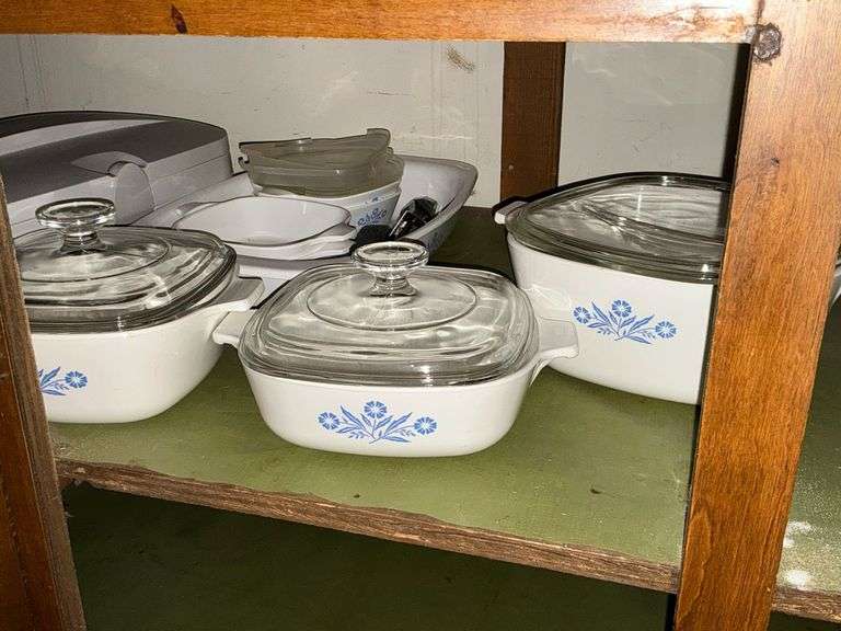 Corning Ware Blue Cornflower small casserole dishes, up to 1 1/2 qt., some lids image