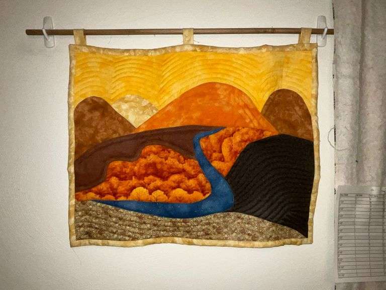 Wall hanging 23" x 21" image