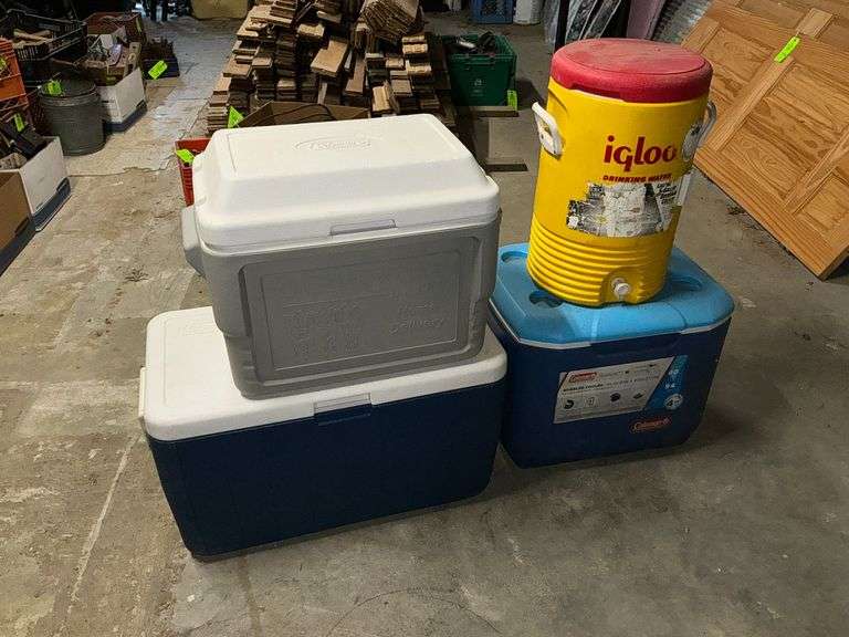 Coleman coolers and Igloo 5 gallon water cooler image
