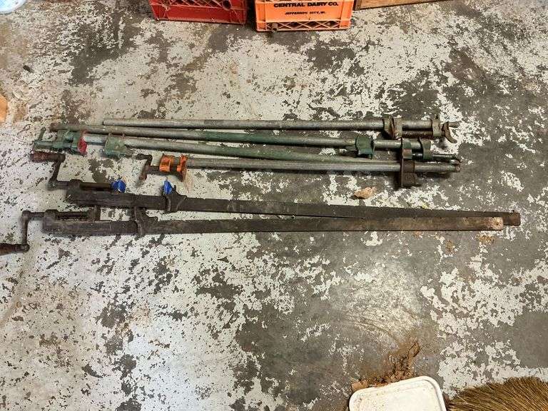 Pipe and bar clamps, up to 48" image