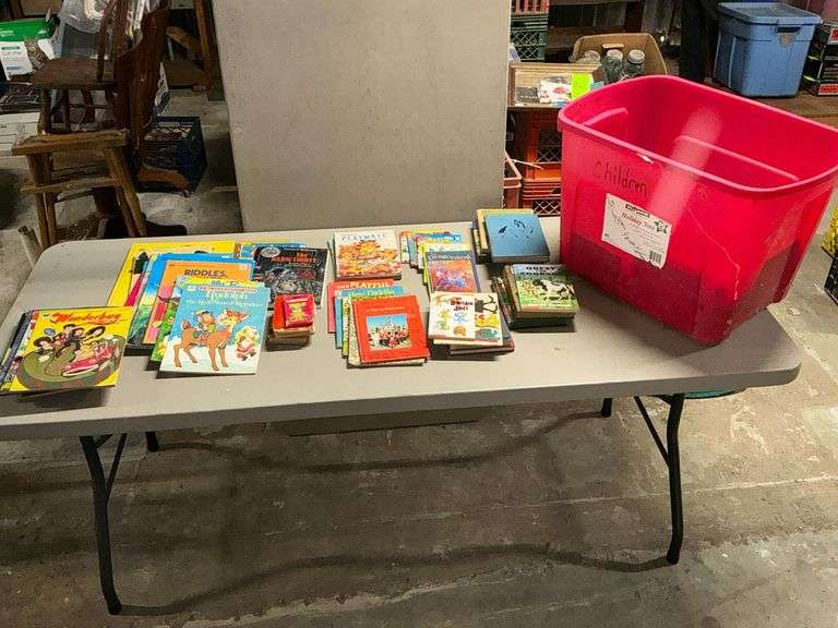 Tote of children's books image