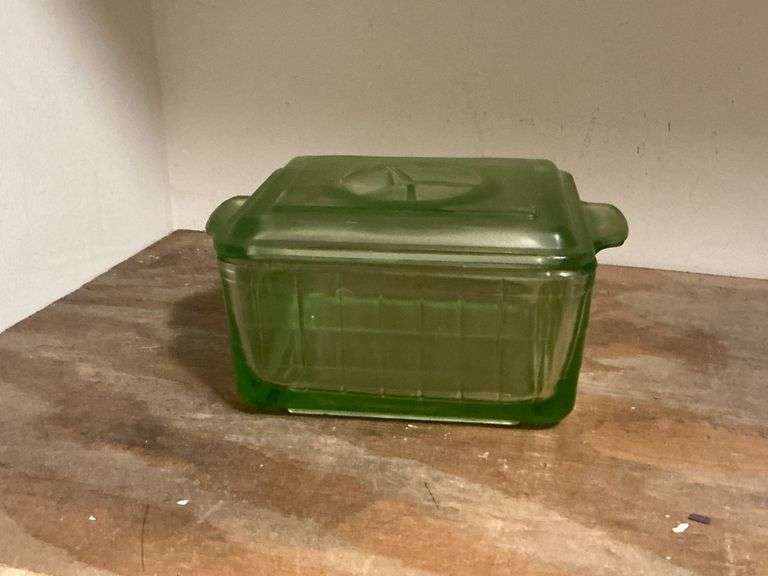 Green refrigerator dish, some chips on the rim of the bottom piece image