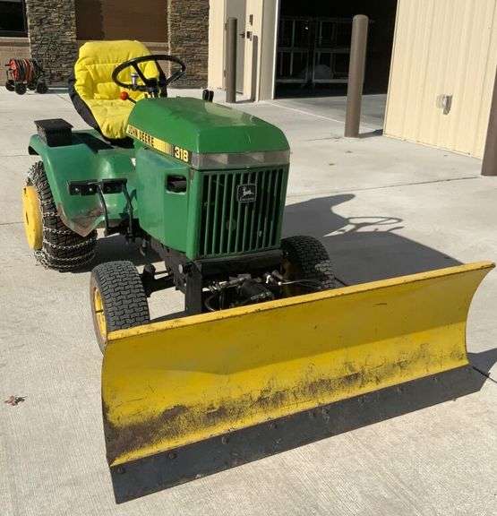 John Deere 318 Lawn Tractor with Snow Plow Blade image