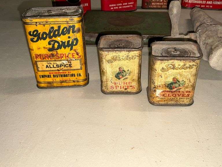 Ritz Carlton key chains image