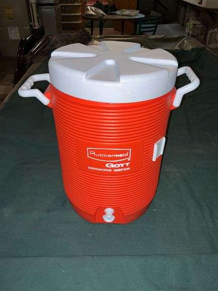 Rubbermaid Gott 5 gallon water image