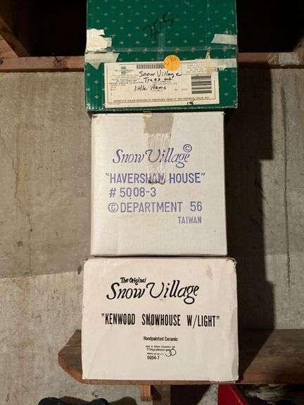 Department 56 Snow Village image