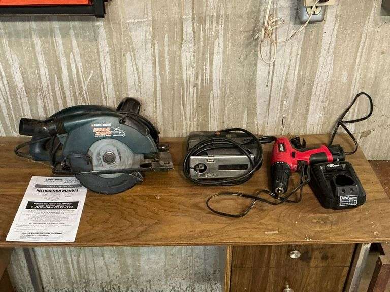 Black & Decker 6 1/2" circular saw, jig saw image