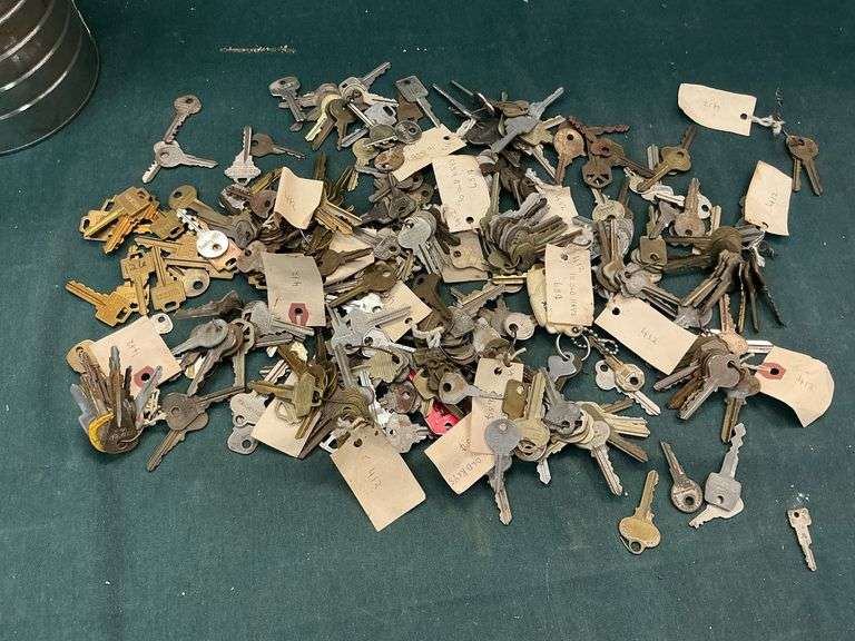 Large lot of old keys. image