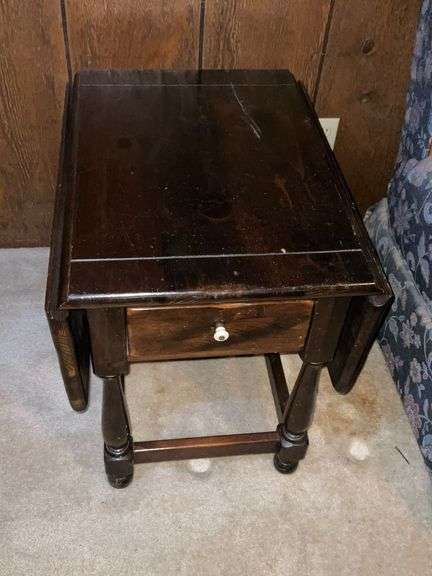 Ethan Allen side table, 27" x 20" (2) 10" drop leaves image