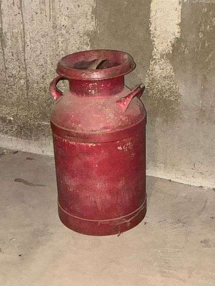 Metal milk can image