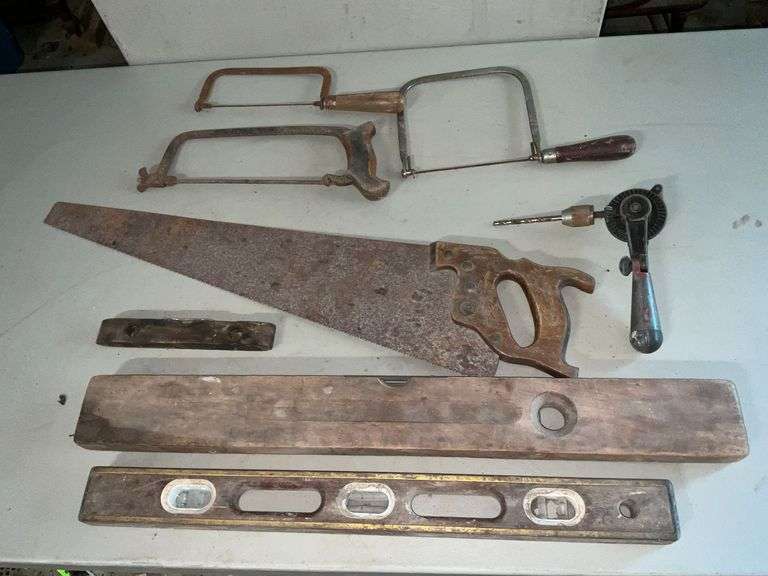 Wooden levels up to 28", handsaw, coping saws image