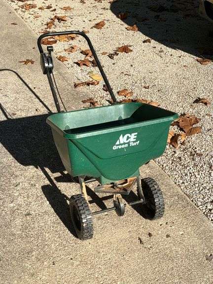Ace Green Turf push type lawn spreader image