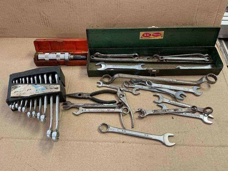 Combination wrenches, SAE & metric, impact driver, etc. image
