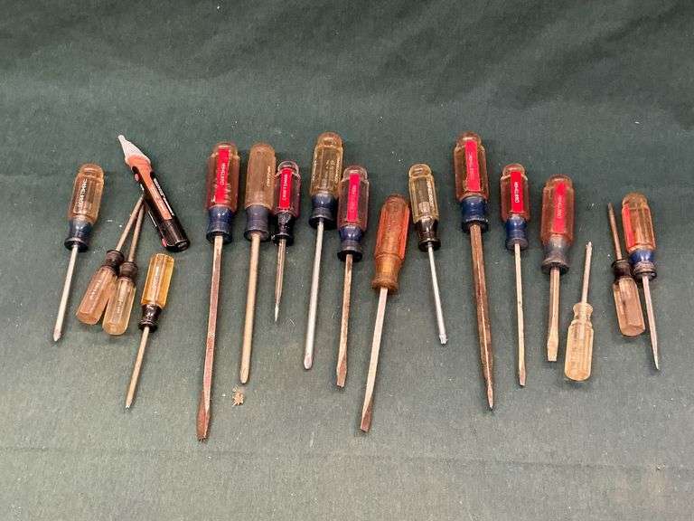 Craftsman screw drivers image